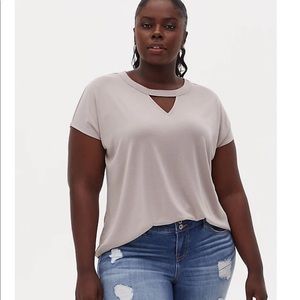 TORRID TAUPE CUPRO KEYHOLE DOLMAN TEE